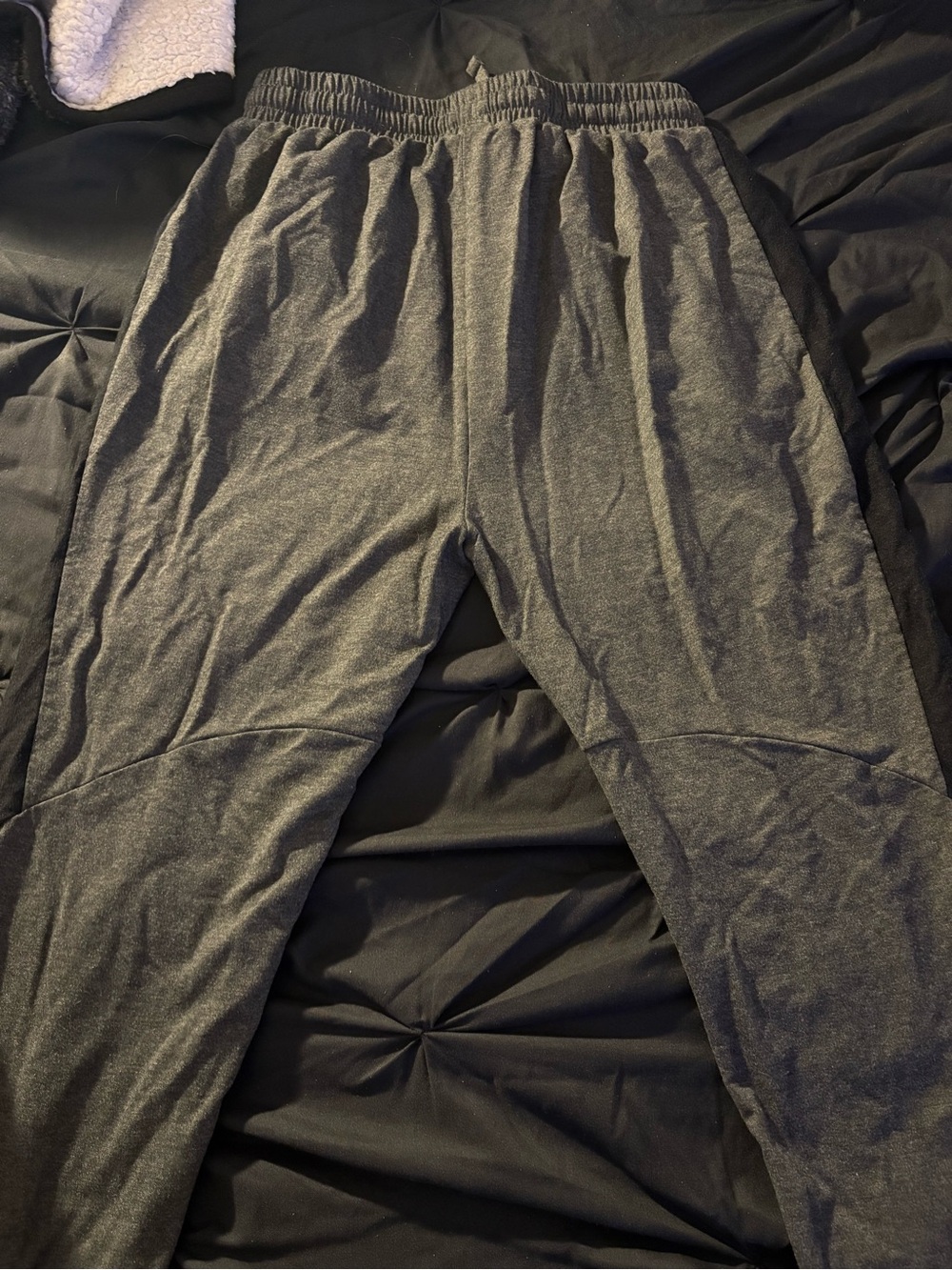 Detroit Red Wings Charcoal Gray Logo Sweatpants - Picture 3 of 3